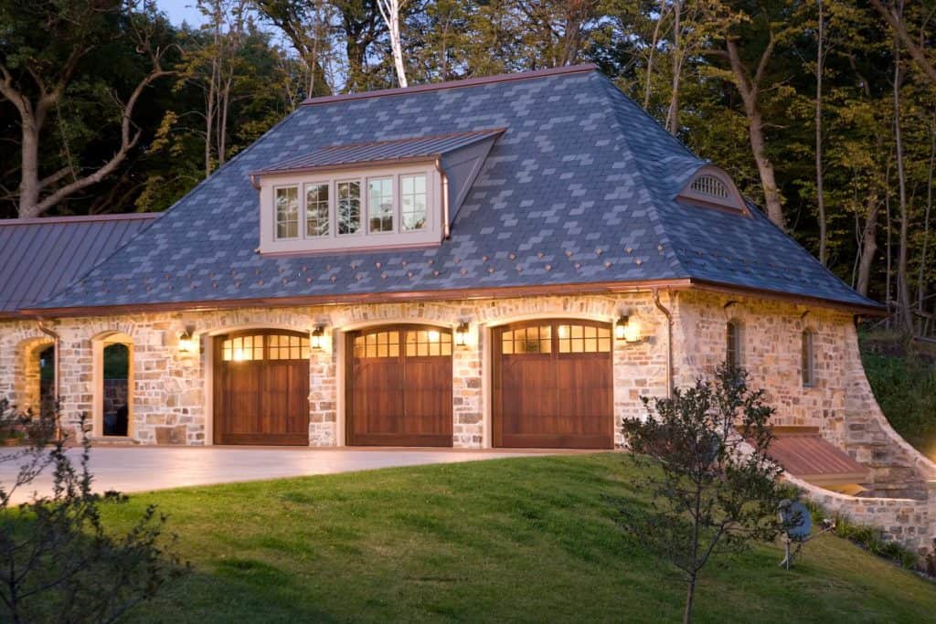 wood garage doors, how to purchase a wood garage door, custom doors