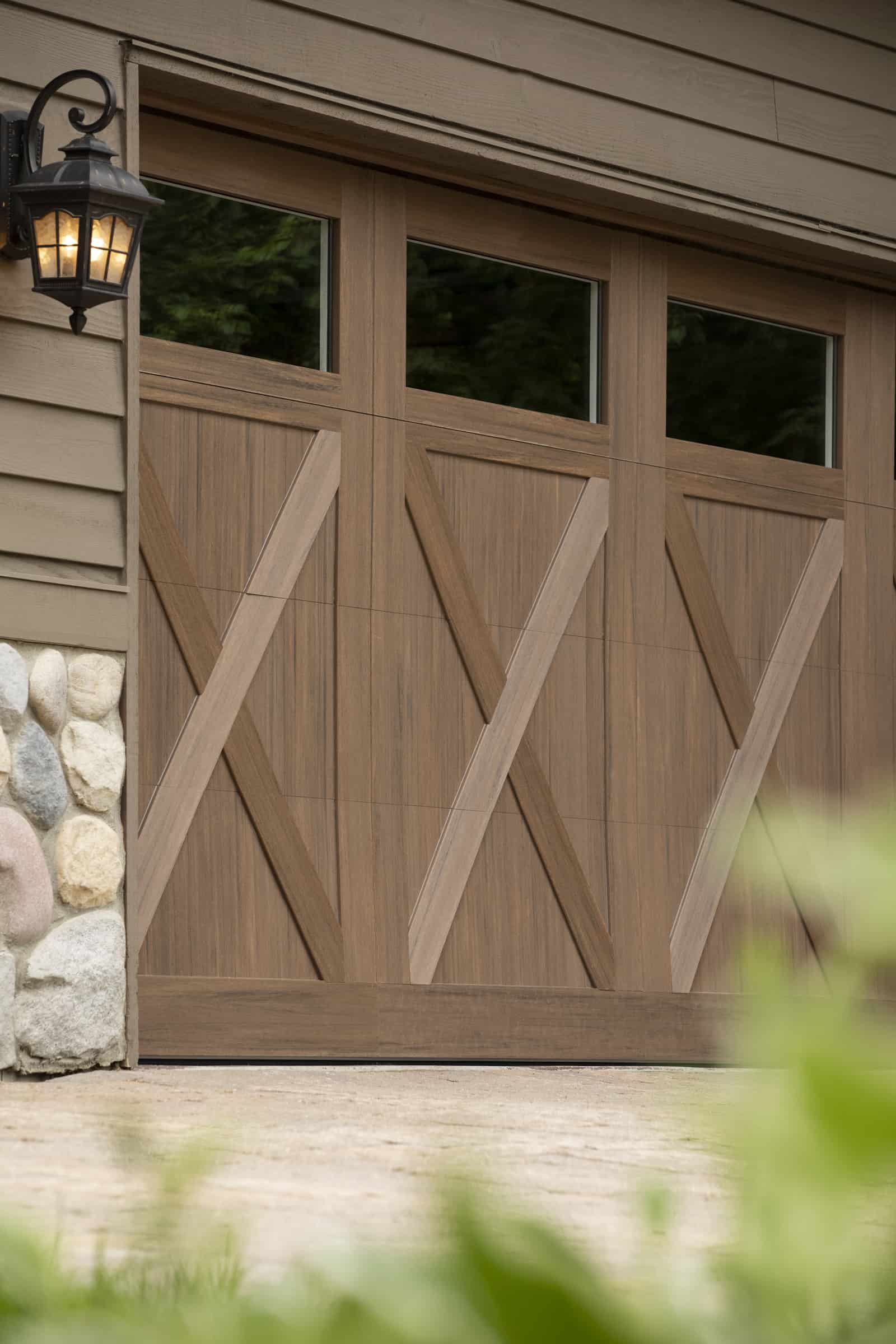 DURA-EEZ Garage Door